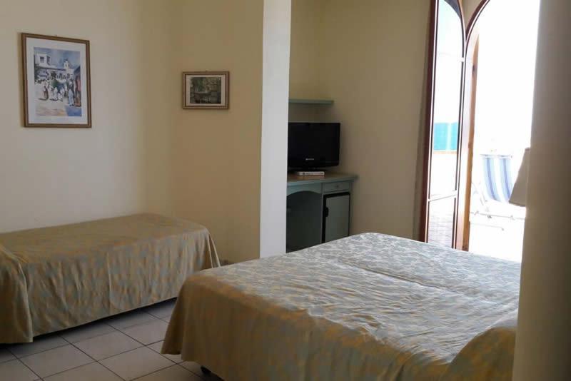 Hotel Ristorante La Tartaruga Capo d'Orlando Luaran gambar